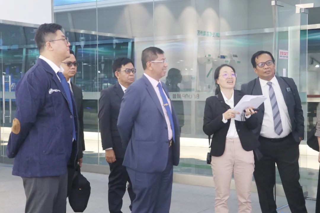20231208-4-印尼工業(yè)部、莫羅瓦利金屬工業(yè)理工學(xué)院、佛山職業(yè)技術(shù)學(xué)院蒞臨邦普循環(huán)交流訪問.jpg